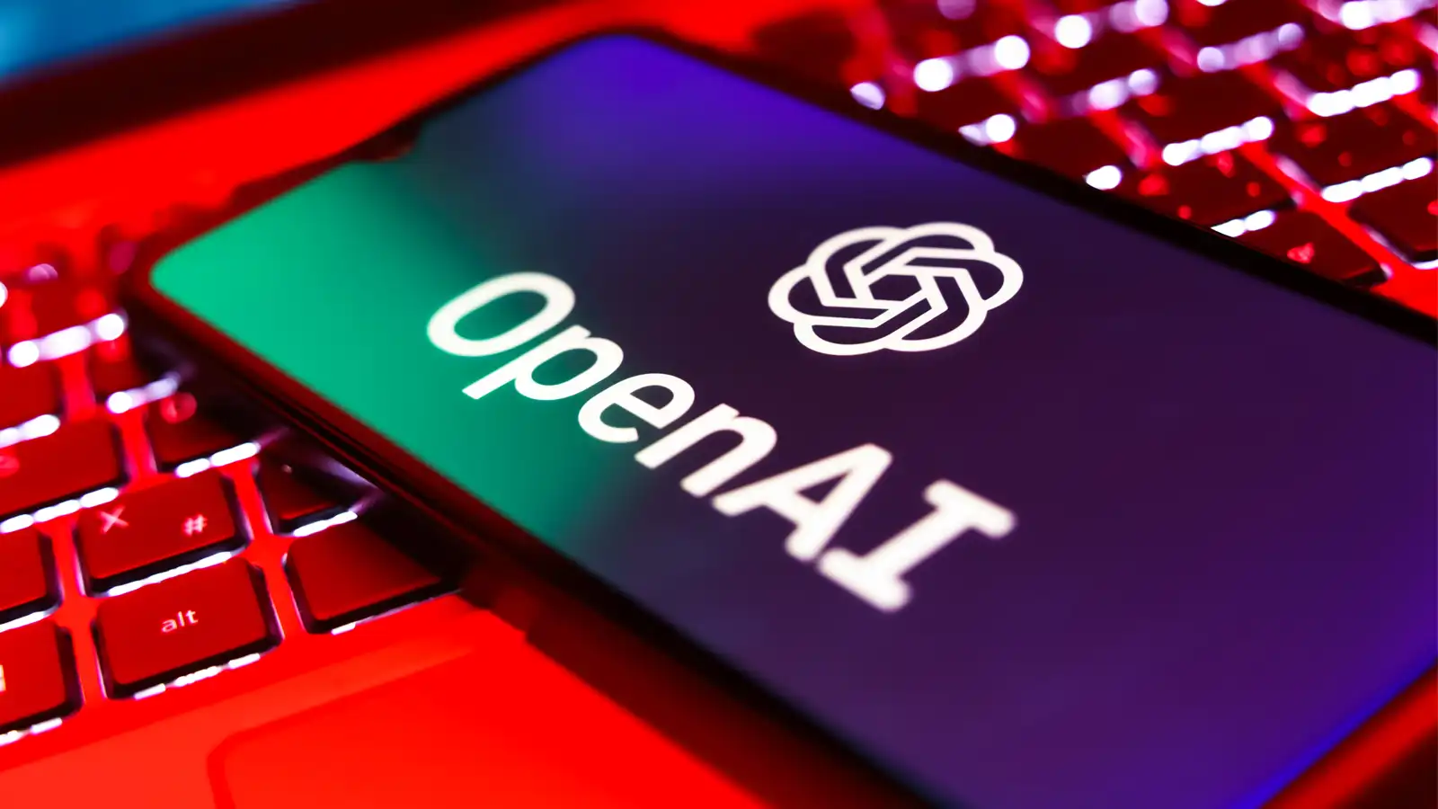 OpenAI-revoluciona-la-creacion-visual-¡Disena-imagenes-estilo-Studio-Ghibli-o-Pixar-con-IA.webp